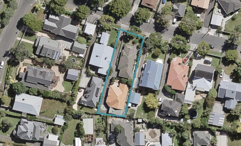 1/20 Totara CRES, Woburn, Lower Hutt - Carousel 1