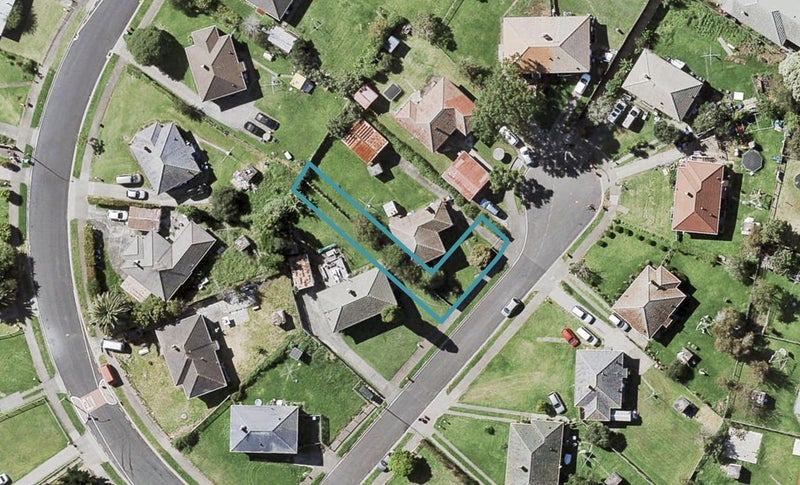 1/6 Delemere Place, Glen Innes, Auckland - Carousel 1
