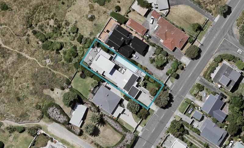 115 Manly Street, Paraparaumu Beach, Paraparaumu - Carousel 1