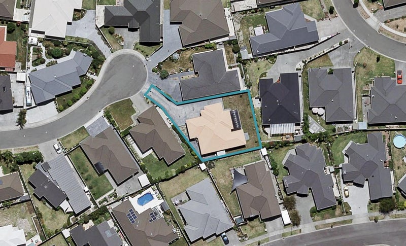 10 Lindis Place, Poraiti, Napier - Carousel 1
