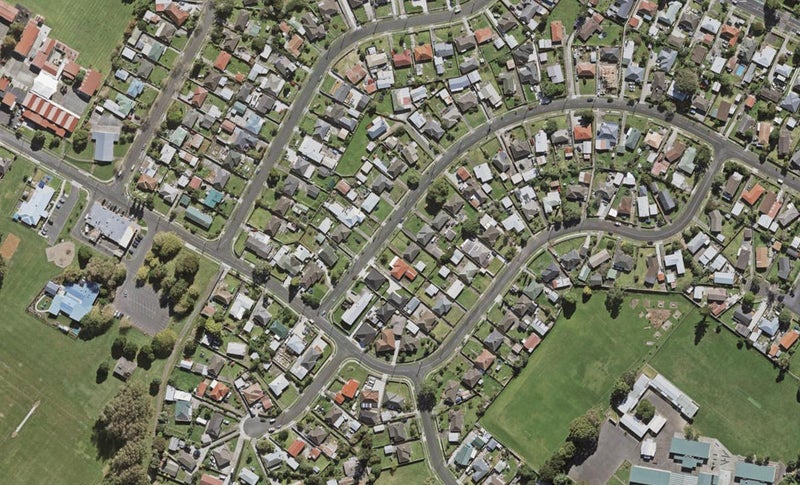 7 Hokianga Street, Mangere East, Auckland - Carousel 1