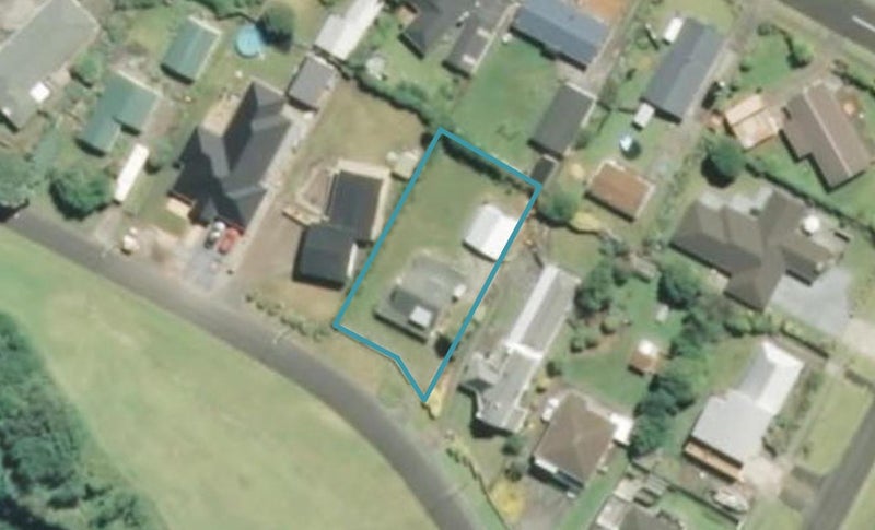 8 Halse Place, Opunake - Carousel 1