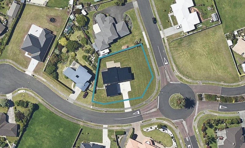 2 Island Vista, Athenree, Waihi Beach - Carousel 1