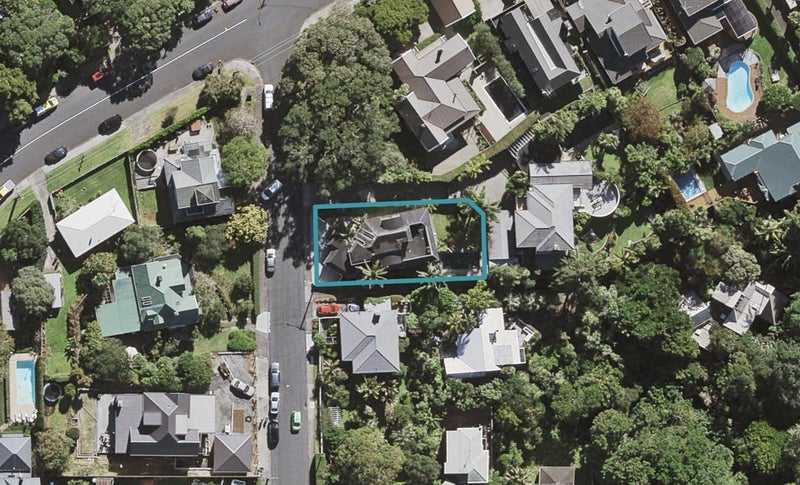 9 Wakanui Street, Birkenhead, Auckland - Carousel 1