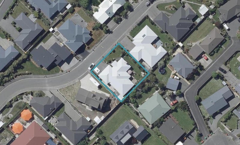 8 Romar Lane, Heathcote Valley, Christchurch - Carousel 1