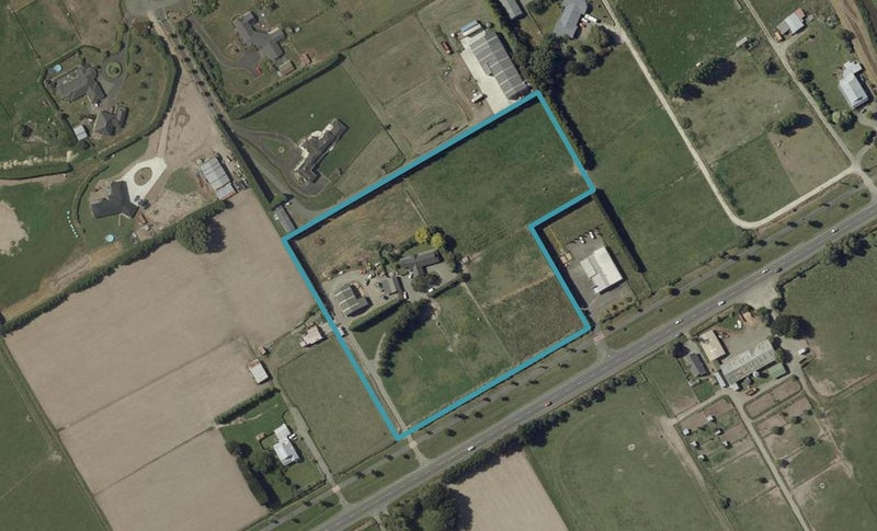 161 Pioneer Highway, Highbury, Palmerston North - Carousel 1