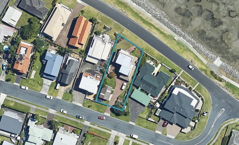 52 Harbour Drive, Otumoetai, Tauranga - Carousel 1