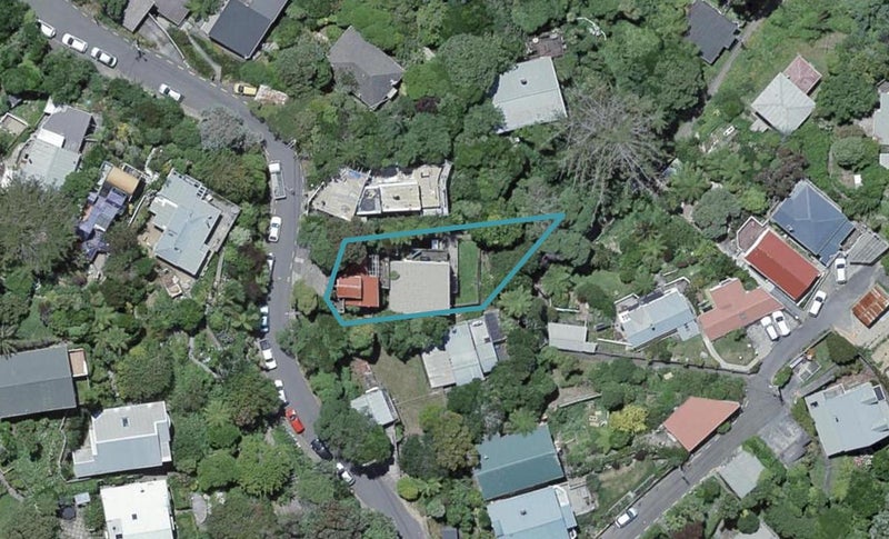 8 Koromiko Road, Aro Valley, Wellington - Carousel 1