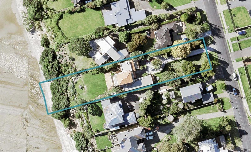 17 Puriri Road, Beachlands, Auckland - Carousel 1