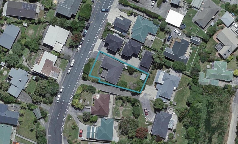 112 Helston Road, Paparangi, Wellington - Carousel 1