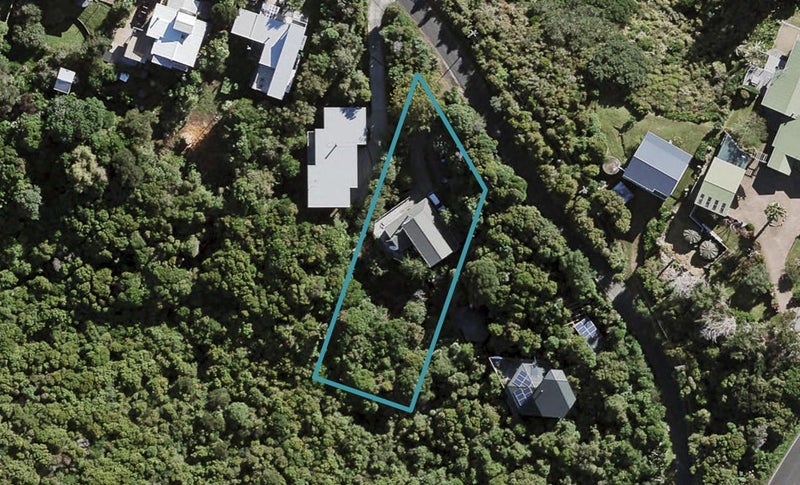 3 Newton Road, Oneroa, Waiheke Island - Carousel 1