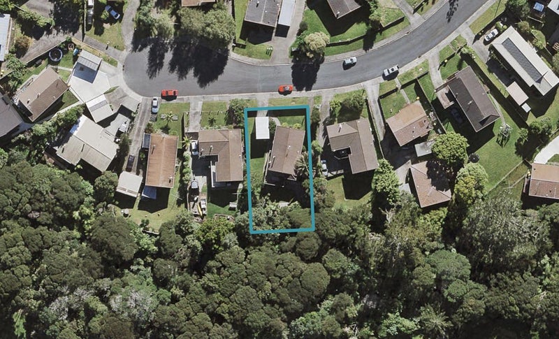 12 Thistledew Place, Bayview, Auckland - Carousel 1