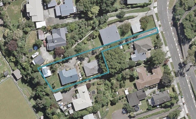 2/30 Field Street, Silverstream, Upper Hutt - Carousel 1