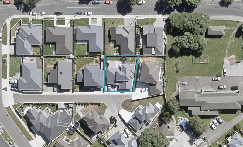 9 Macdiarmid Place, Waiwhetu, Lower Hutt - Carousel 1