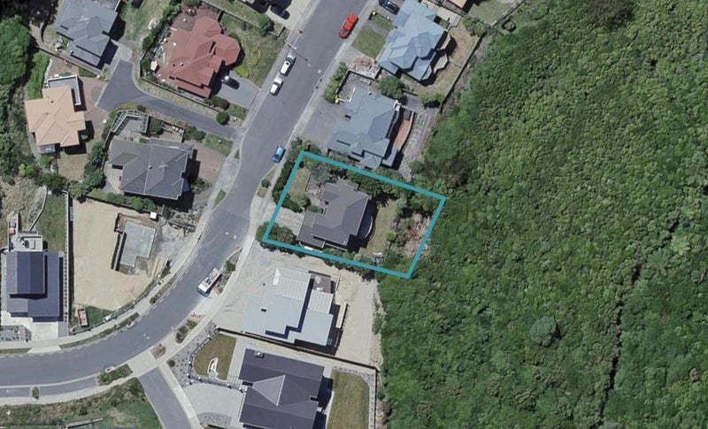 9 Domett Street, Newlands, Wellington - Carousel 1