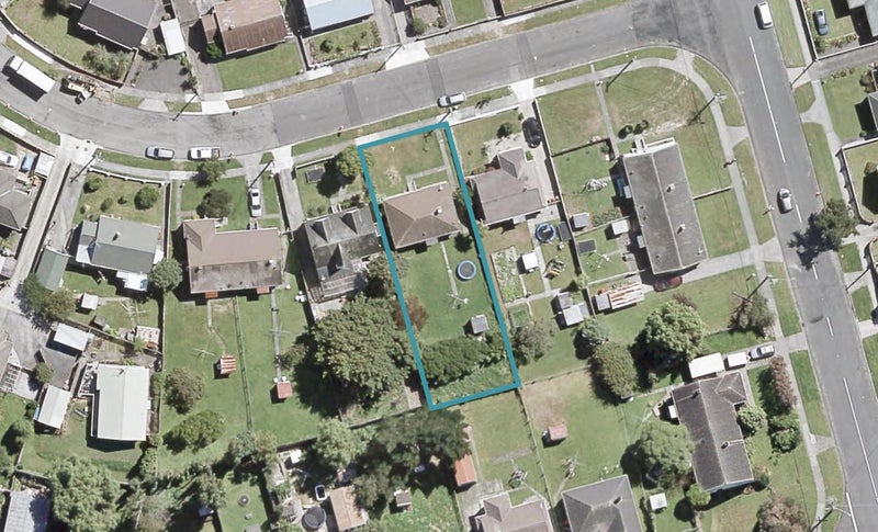 5 Feist Street, Naenae, Lower Hutt - Carousel 1