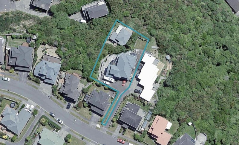 29 Landsdowne Terrace, Karori, Wellington - Carousel 1