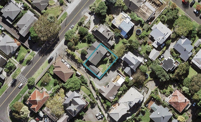 17B Asquith Avenue, Mount Albert, Auckland - Carousel 1