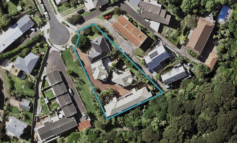 12 Colenso Place, Mission Bay, Auckland - Carousel 1
