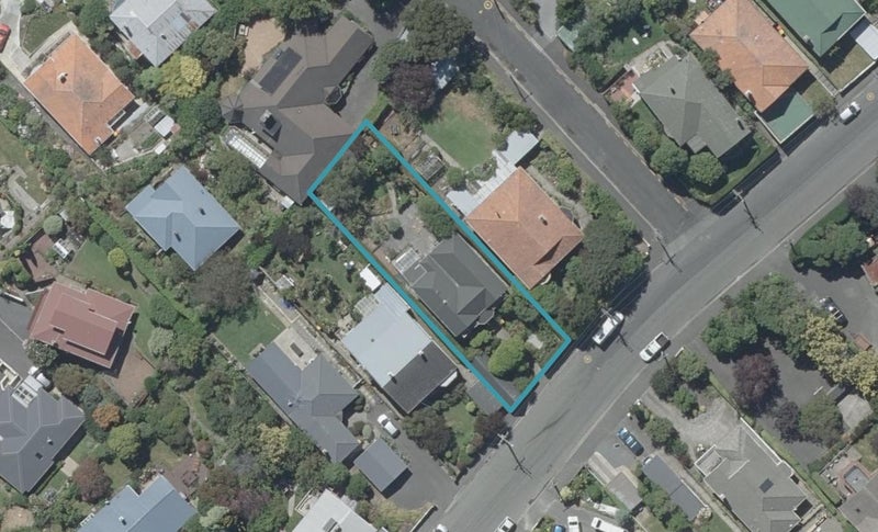 55 Signal Hill Road, Opoho, Dunedin - Carousel 1