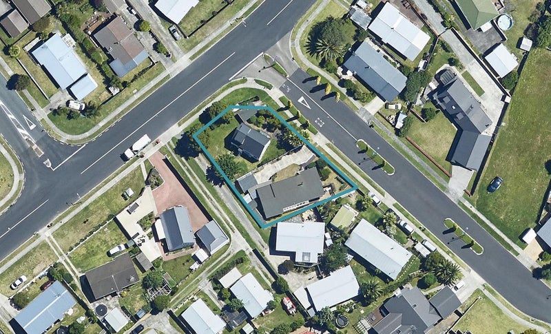 2 Katerini Grove, Papamoa Beach, Papamoa - Carousel 1