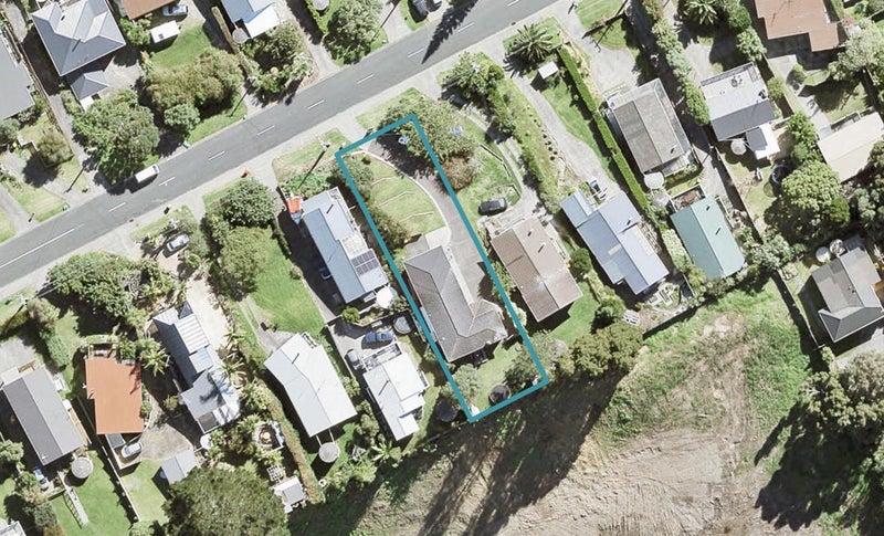 14 Scott Road, Stanmore Bay, Whangaparaoa - Carousel 1
