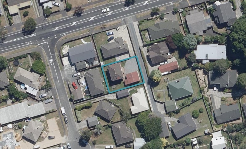 140A Clarkin Road, Fairfield, Hamilton - Carousel 1