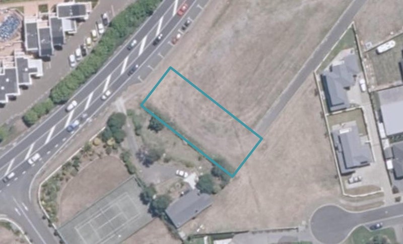 6/3 Tremaine Avenue, Two Mile Bay, Taupō - Carousel 1