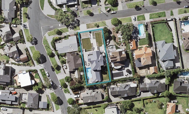 3 Codrington Crescent, Mission Bay, Auckland - Carousel 1