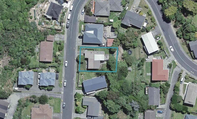 14 Percy Dyett Drive, Karori, Wellington - Carousel 1