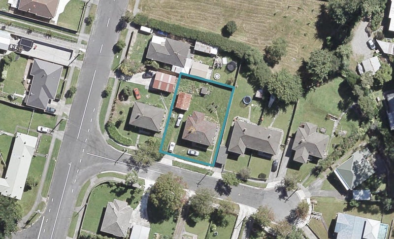 2 Reuben Grove, Naenae, Lower Hutt - Carousel 1