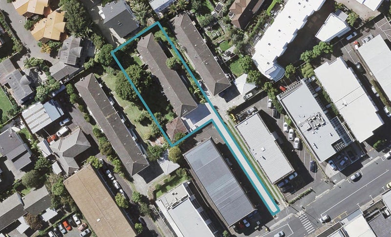 4/0 Anzac Street, Takapuna, Auckland - Carousel 1
