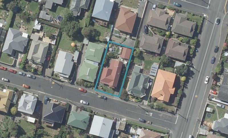 8 Bernard Street, Kenmure, Dunedin - Carousel 1