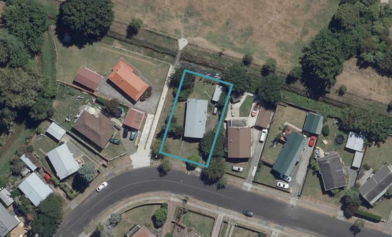 14 Karen Crescent, Dinsdale, Hamilton - Carousel 1