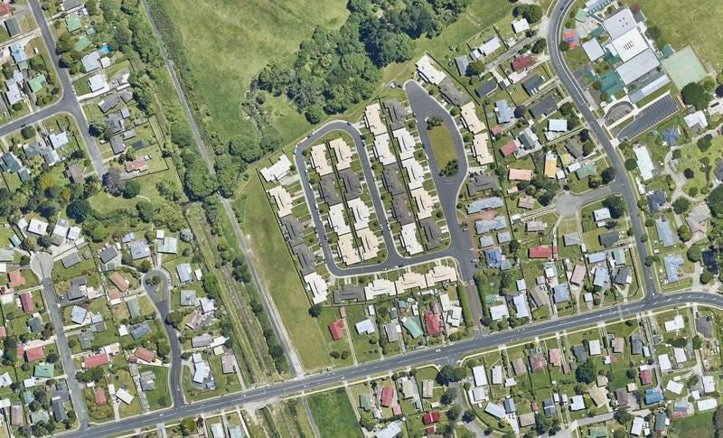 40/64 Kawaha Point Road, Kawaha Point, Rotorua - Carousel 1