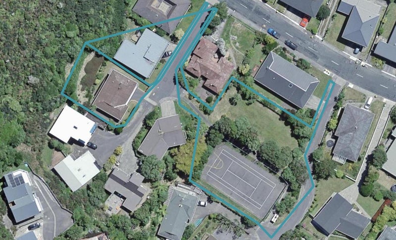 31 Paddington Grove, Karori, Wellington - Carousel 1
