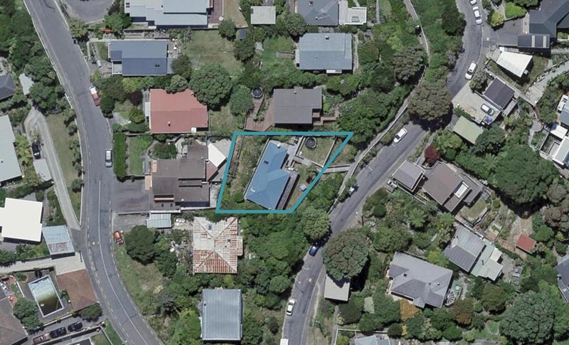 7 Napier Street, Karaka Bays, Wellington - Carousel 1