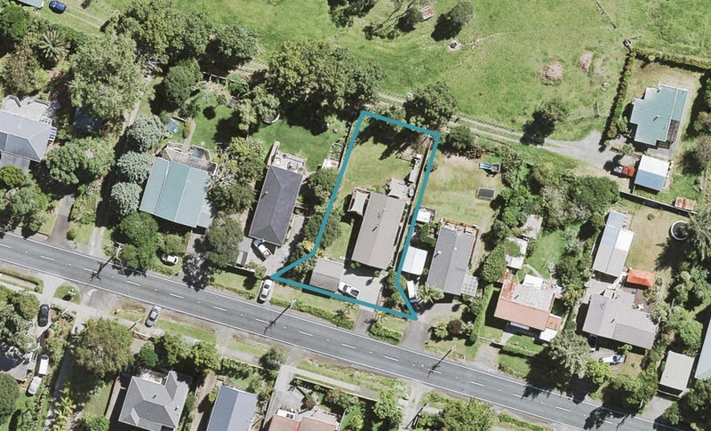 61A Mcentee Road, Waitakere, Auckland - Carousel 1