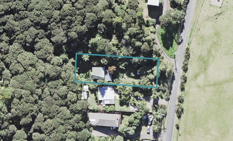 21 Huia Dam Road, Huia, Auckland - Carousel 1