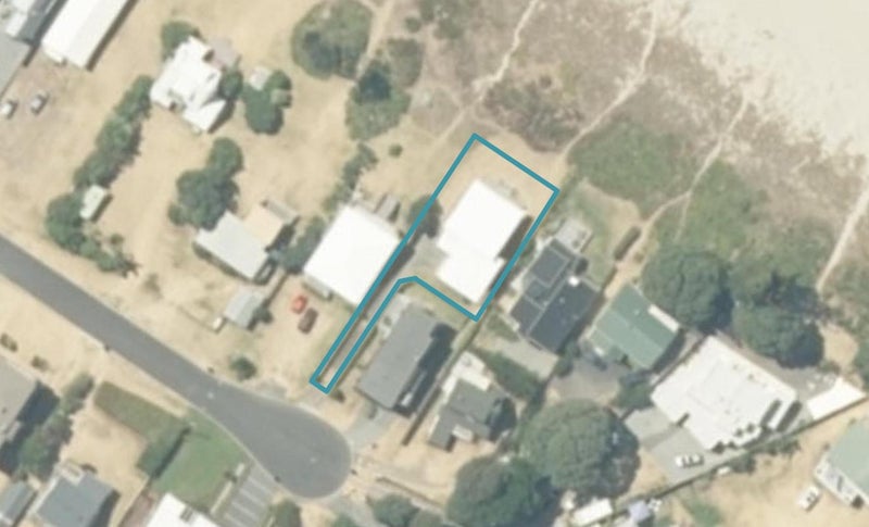 122B Seaview Road, Whangamatā - Carousel 1