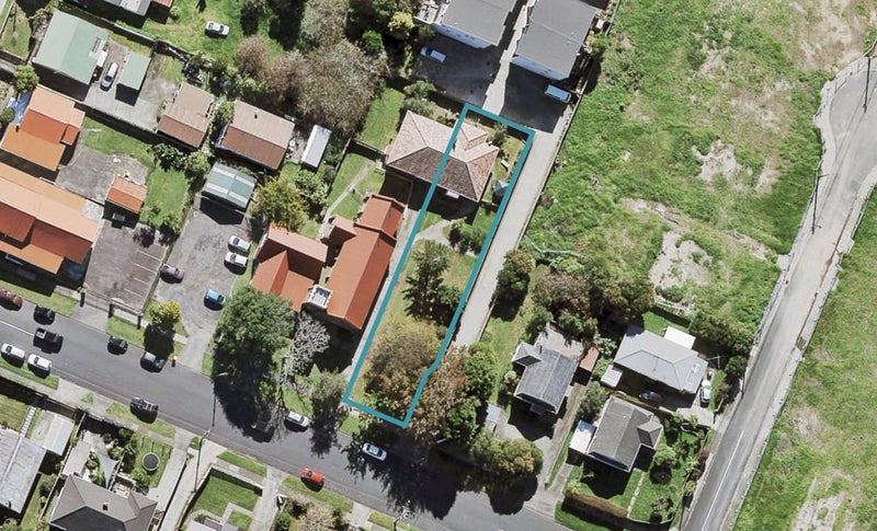 4 Islington Avenue, New Lynn, Auckland - Carousel 1