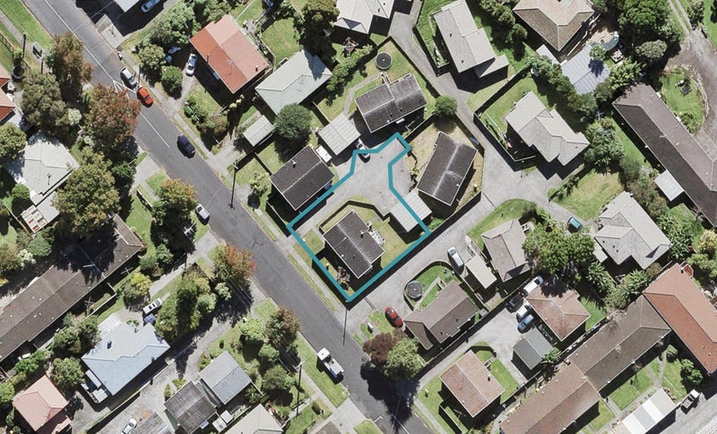 8 Willerton Avenue, New Lynn, Auckland - Carousel 1