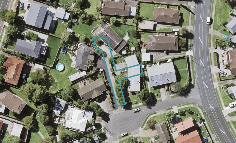 3C Hemsway Place, Sunnyhills, Auckland - Carousel 1