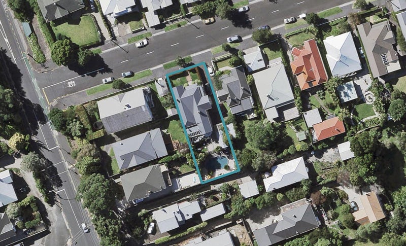 37 Allenby Avenue, Devonport, Auckland - Carousel 1