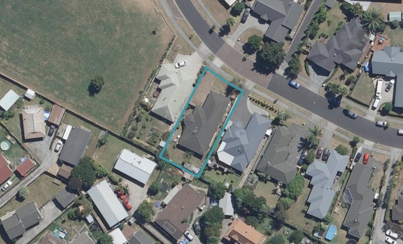 44 Waiwherowhero Drive, St Andrews, Hamilton - Carousel 1