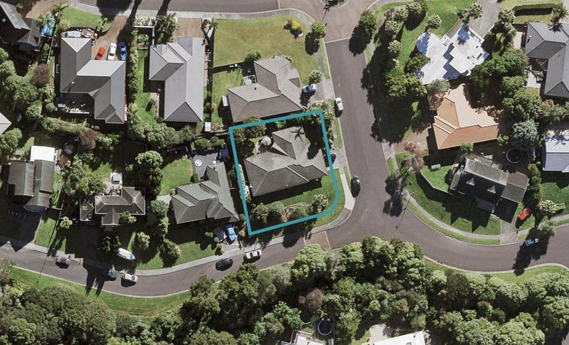 9 Bluestone Rise, Rosedale, Auckland - Carousel 1