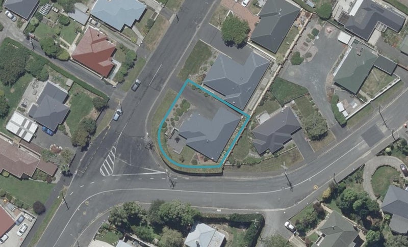 394 Pine Hill Road, Pine Hill, Dunedin - Carousel 1