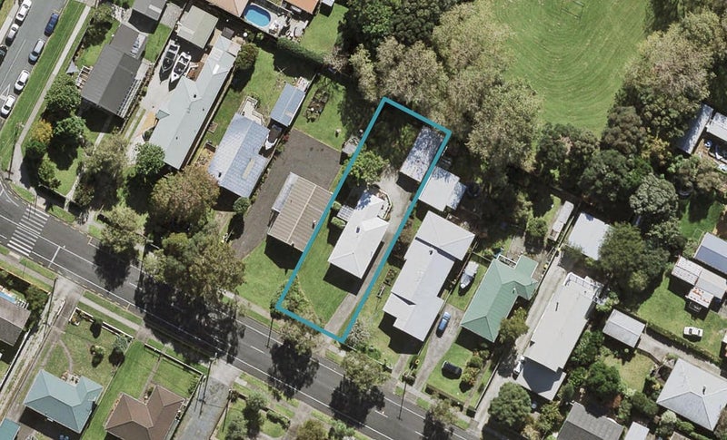 29 Muir Avenue, Mangere Bridge, Auckland - Carousel 1
