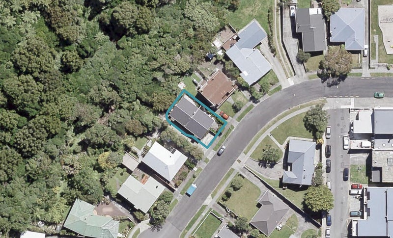 13A Holly Grove, Maungaraki, Lower Hutt - Carousel 1