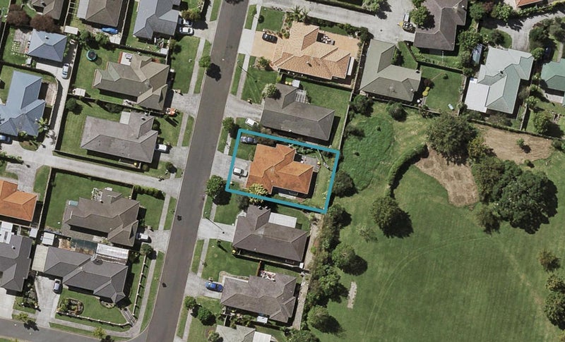 26 Nuneaton Drive, Flat Bush, Auckland - Carousel 1